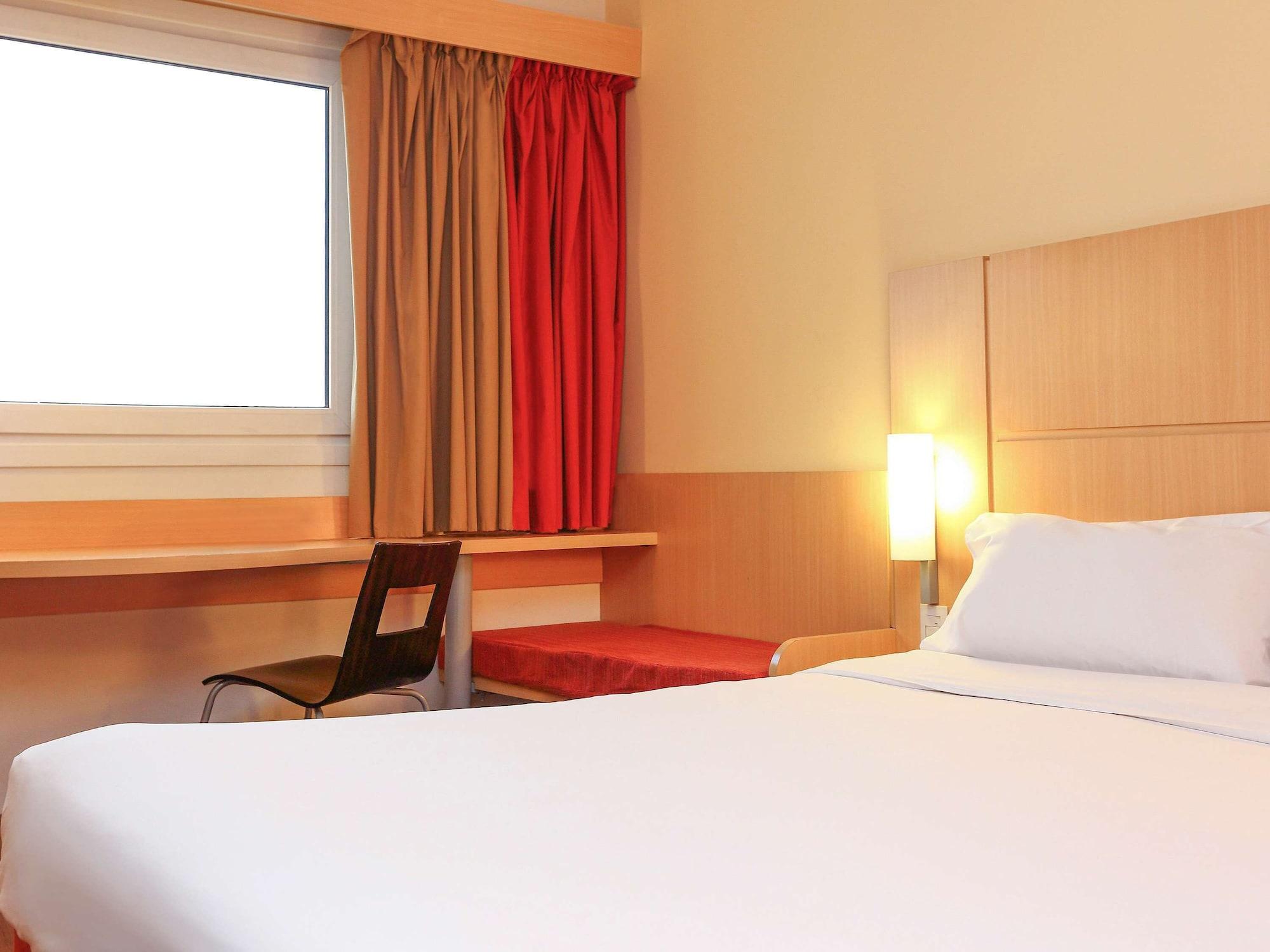 Ibis Buenos Aires Obelisco Hotel Bagian luar foto