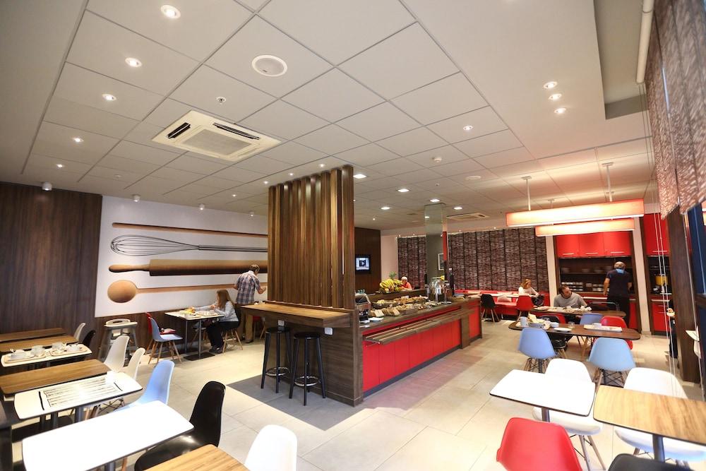 Ibis Buenos Aires Obelisco Hotel Bagian luar foto