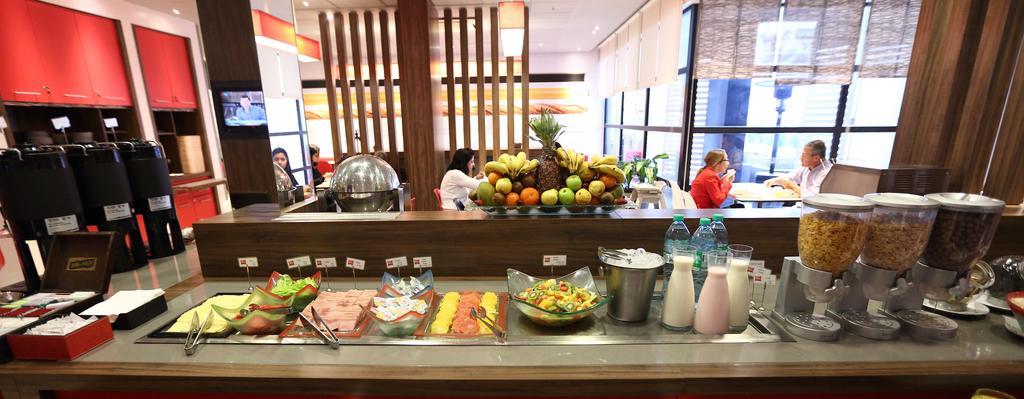 Ibis Buenos Aires Obelisco Hotel Bagian luar foto
